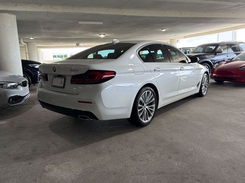 Certified 2023 BMW 530i w/ Premium Package RWD image 8
