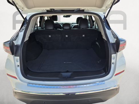 Used 2024 Nissan Murano SV FWD image 12