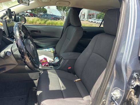 Used 2024 Toyota Corolla LE FWD image 5