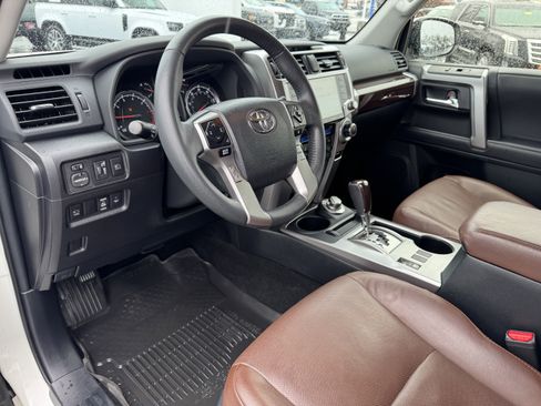 Used 2022 Toyota 4Runner Limited image 28