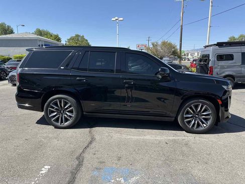 Used 2022 Cadillac Escalade Sport w/ Touring Package image 5