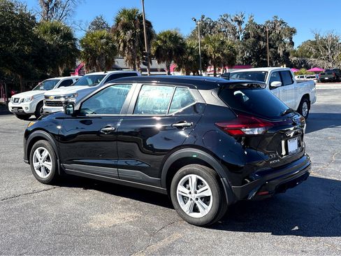 Used 2024 Nissan Kicks S image 25