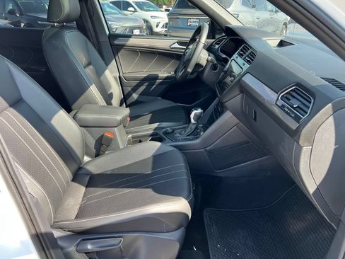 Used 2024 Volkswagen Tiguan SE R-Line AWD/4WD image 31