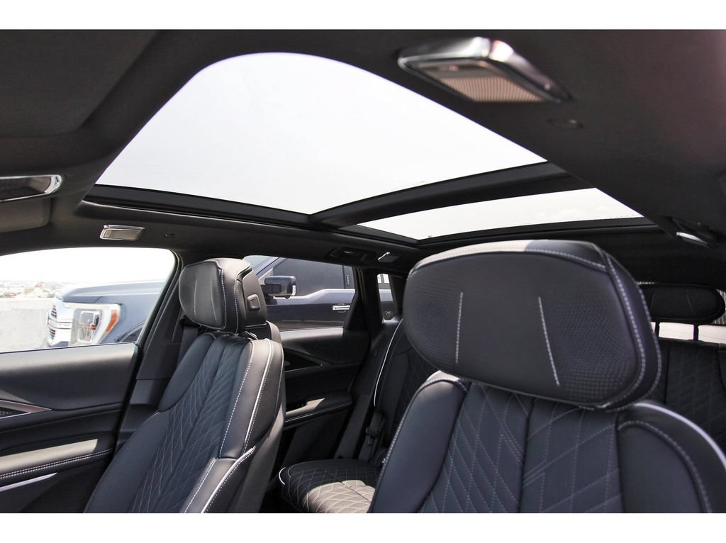 New 2027 Cadillac Lyriq Signature Luxury w/ Nappa Leather Package AWD/4WD image 23