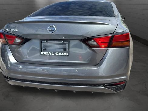 Used 2022 Nissan Altima 2.5 S FWD image 40