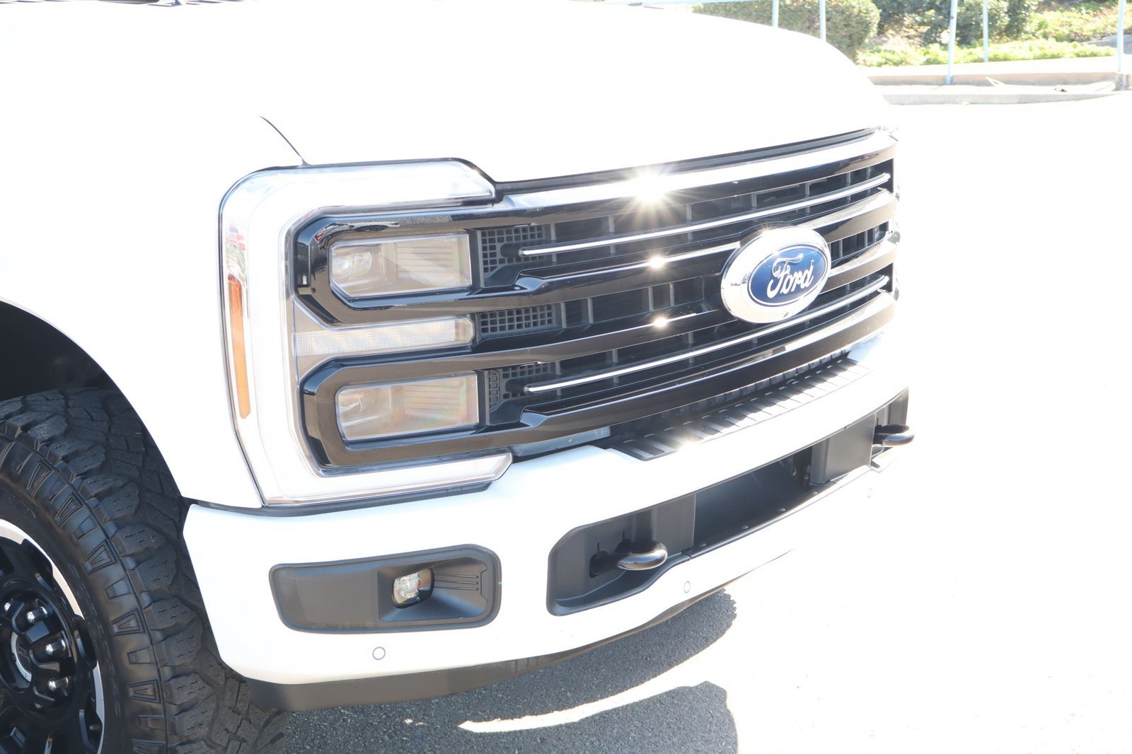 Used 2025 Ford F250 Platinum w/ Tremor Off-Road Package AWD/4WD image 9