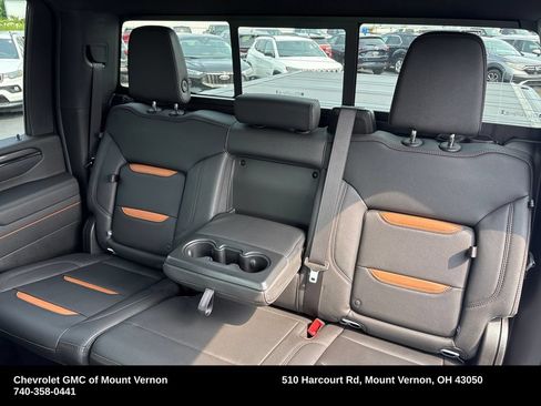 Used 2025 GMC Sierra 2500 AT4 w/ Technology Package AWD/4WD image 29