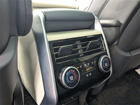 Used 2024 Land Rover Range Rover Autobiography image 14