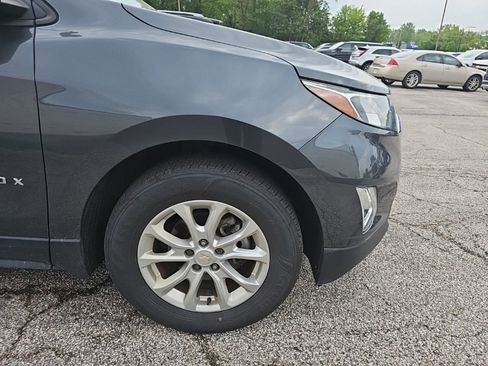 Used 2018 Chevrolet Equinox LS AWD/4WD image 16