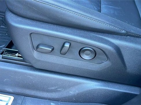 Used 2025 Chevrolet Silverado 1500 LT Trail Boss w/ Convenience Package II image 30