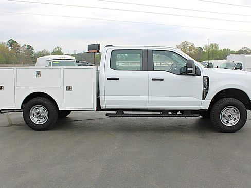 Used 2024 Ford F350 XL w/ XL Driver Assist Package AWD/4WD image 6