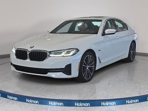 Used 2023 BMW 530e w/ Premium Package image 1
