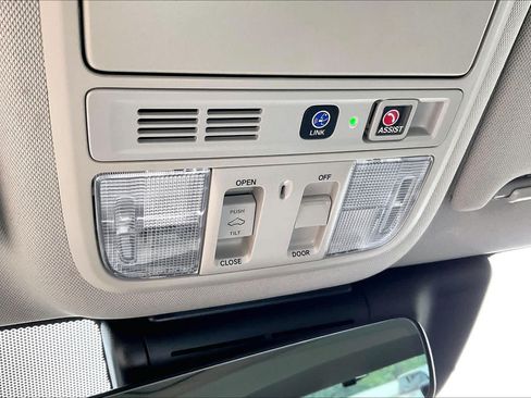 Used 2020 Honda Accord Touring image 32