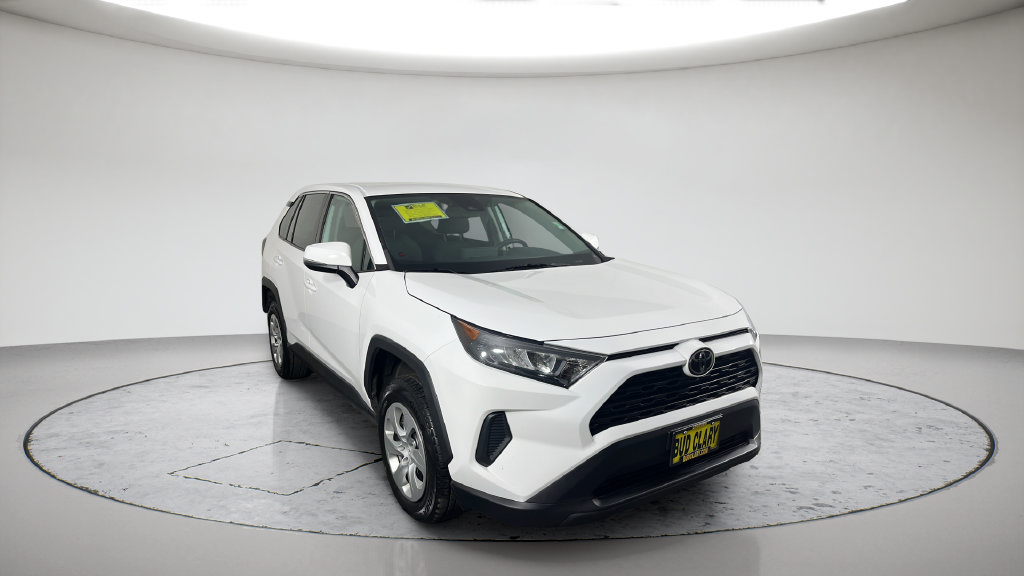 Used 2022 Toyota RAV4 LE AWD/4WD image 6