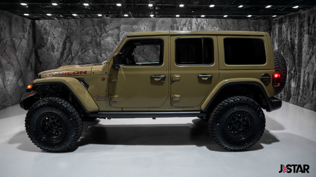 New 2025 Jeep Wrangler Unlimited Rubicon w/ Safety Group AWD/4WD image 22