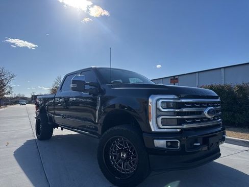 Used 2024 Ford F250 Platinum image 6
