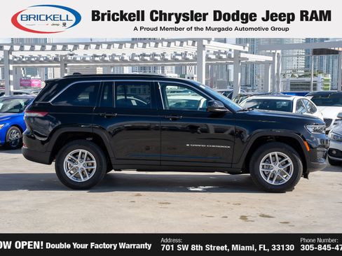 New 2025 Jeep Grand Cherokee Laredo X w/ Luxury Tech Group I image 4