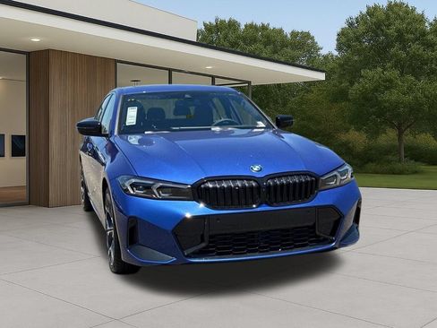 New 2026 BMW 330i Sedan w/ M Sport Package RWD image 5