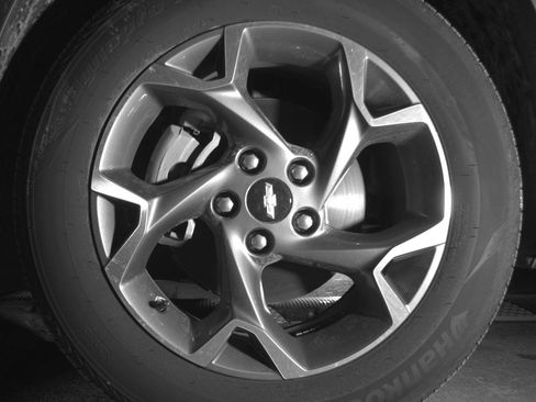 Used 2025 Chevrolet Trax LT FWD image 12