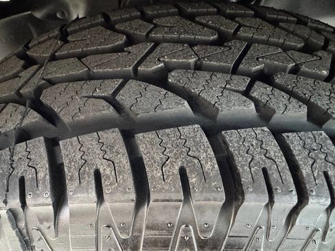 Used 2001 Toyota 4Runner SR5 image 28