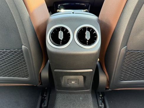 Certified 2025 Mercedes-Benz CLA 250 4MATIC image 33