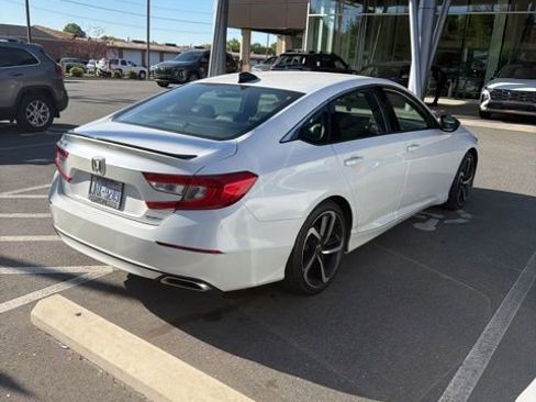 Used 2021 Honda Accord Sport image 4