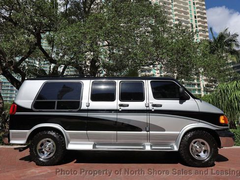 Used 1998 Dodge B1500 image 69