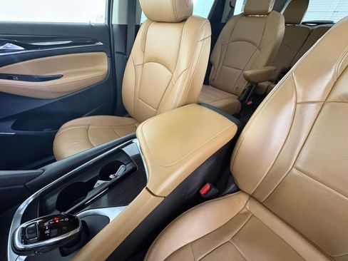 Used 2018 Buick Enclave Essence image 31