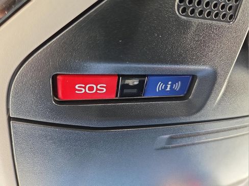 Used 2025 Subaru Legacy Touring XT image 21