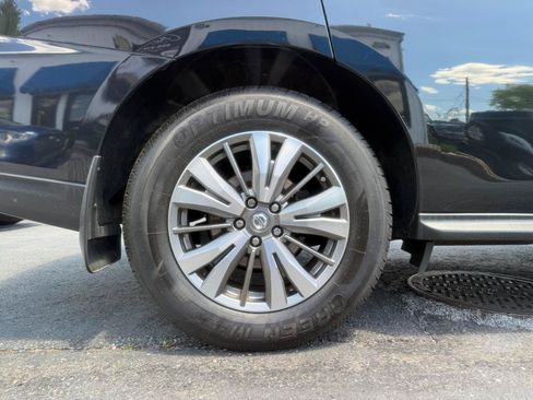 Used 2019 Nissan Pathfinder S AWD/4WD image 29