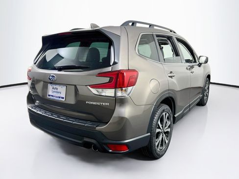Used 2023 Subaru Forester Limited AWD/4WD image 5
