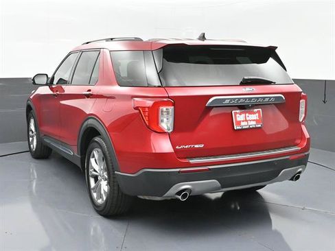 Used 2022 Ford Explorer Limited w/ Equipment Group 301A RWD image 4