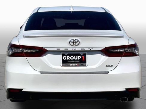 Used 2022 Toyota Camry XLE FWD image 5