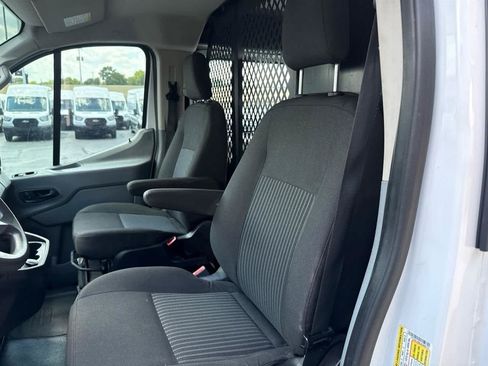 Used 2018 Ford Transit 250 130 Low Roof w/ Exterior Upgrade Package RWD image 13