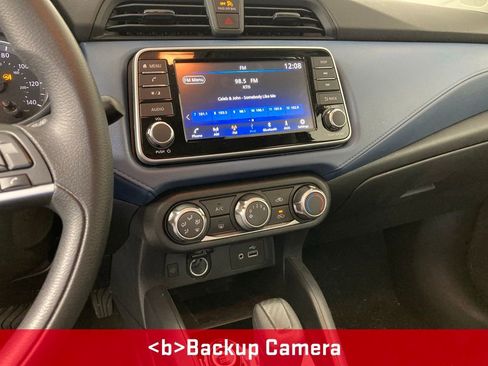 Used 2025 Nissan Versa SV FWD image 2