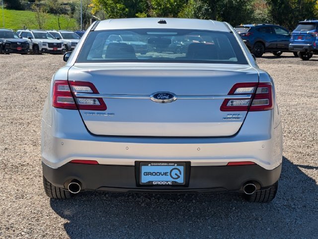 Used 2016 Ford Taurus SEL w/ Equipment Group 201A FWD image 4