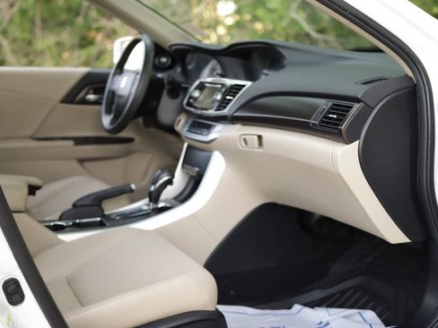 Used 2014 Honda Accord EX-L image 31