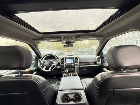 Used 2019 Ford F150 Lariat w/ Equipment Group 502A Luxury AWD/4WD image 14