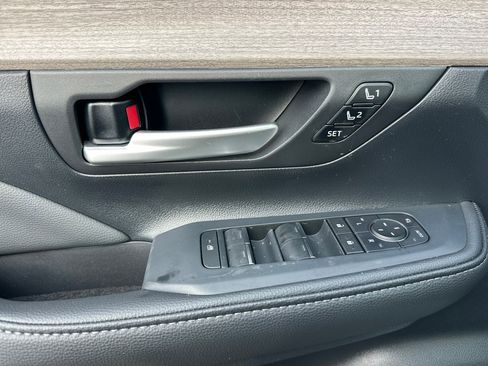 New 2026 Toyota Grand Highlander Limited image 9