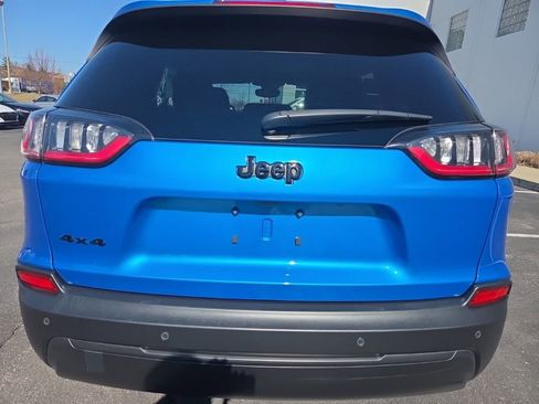 Used 2023 Jeep Cherokee Altitude Lux w/ Lux Elite Package image 7