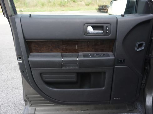 Used 2014 Ford Flex Limited w/ Equipment Group 301A FWD image 27