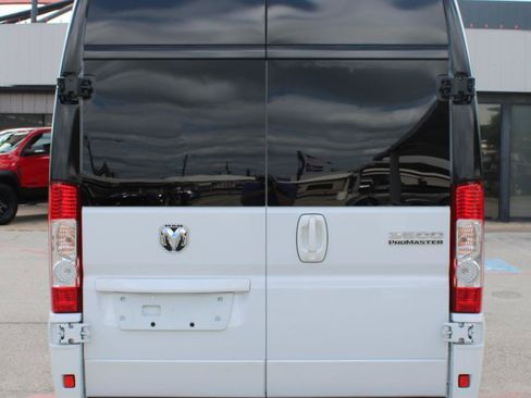 Used 2024 RAM ProMaster 3500 FWD image 5