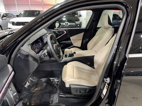 Certified 2025 BMW X3 xDrive30i w/ Premium Package image 19