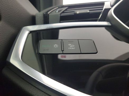 Used 2022 Audi Q3 2.0T Premium Plus AWD/4WD image 35