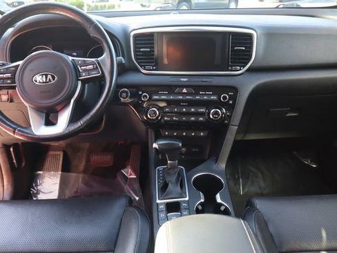 Used 2020 Kia Sportage EX w/ EX Technology Package FWD image 30