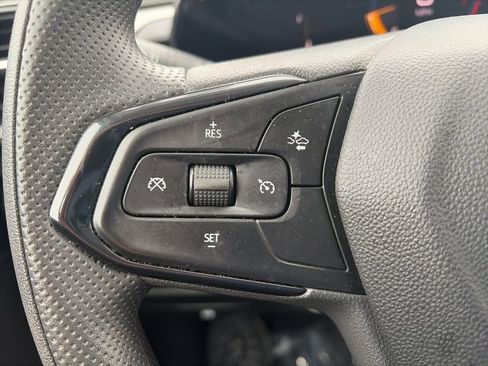 Used 2025 Chevrolet TrailBlazer LT image 14