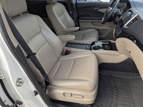 Used 2017 Honda Pilot Elite image 41