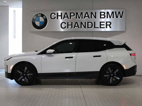 Used 2025 BMW iX xDrive50 image 3