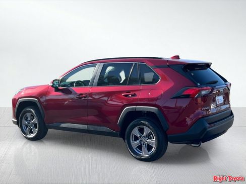 Certified 2025 Toyota RAV4 XLE AWD/4WD image 5