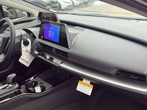 New 2026 Toyota Prius LE image 27